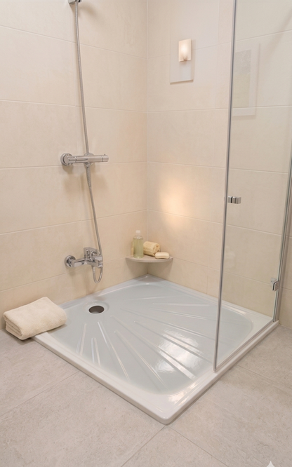 Receptáculo de Ducha 80x80 cm Acero Täumm en un baño